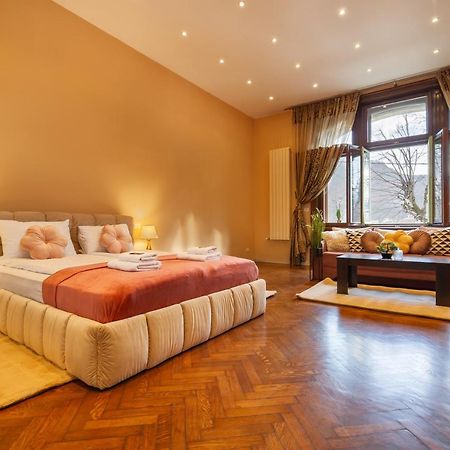 Central Park Residence Brasov Ngoại thất bức ảnh