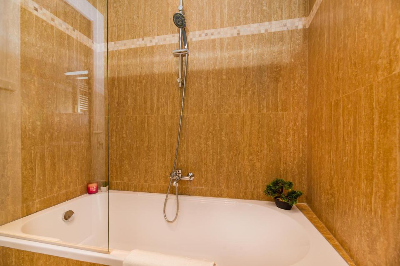 Central Park Residence Brasov Ngoại thất bức ảnh