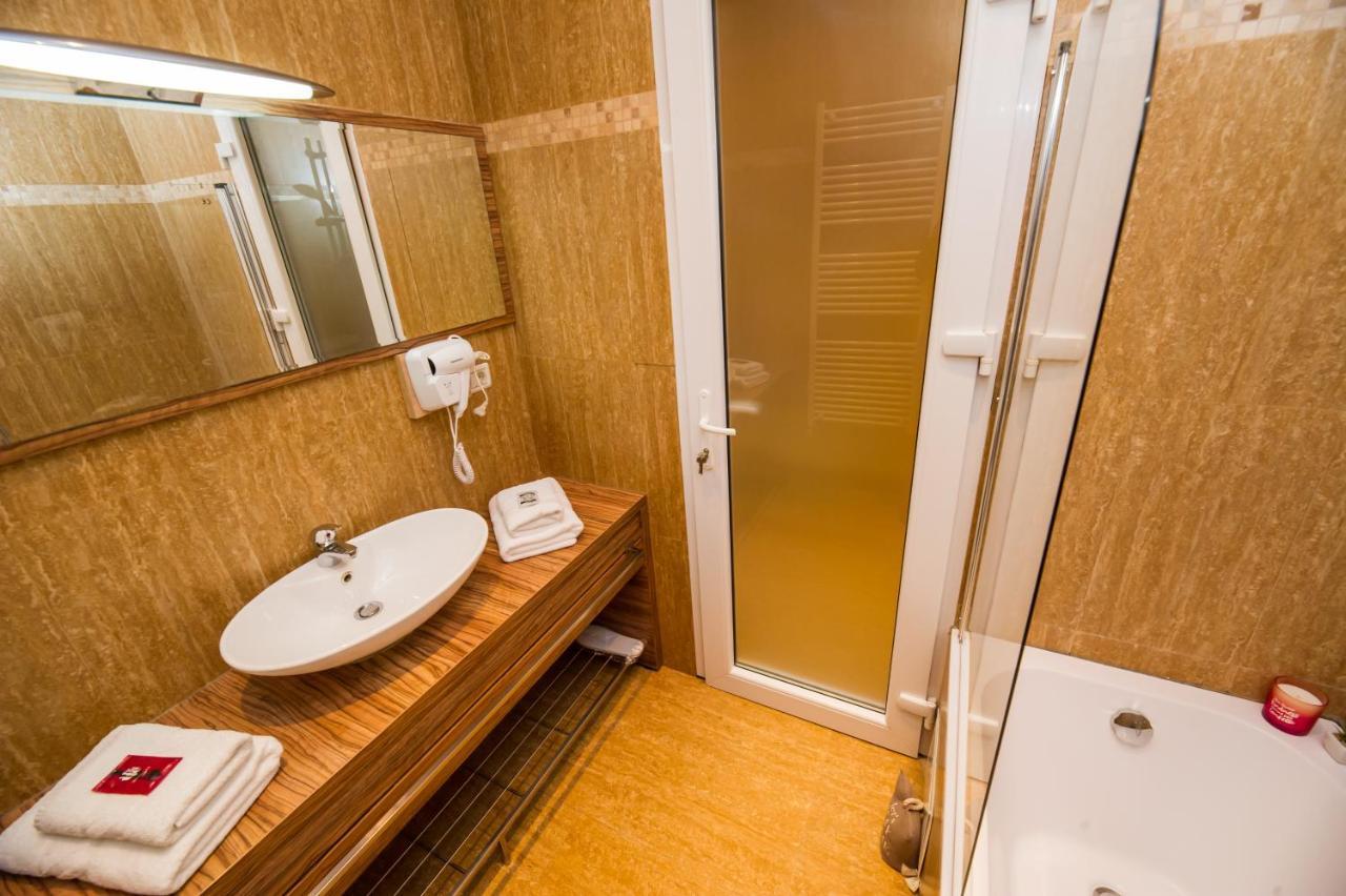 Central Park Residence Brasov Ngoại thất bức ảnh